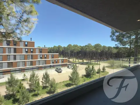 Venta en Renata Norte Pinamar I Departamento de dos dormitorios con terraza y cochera