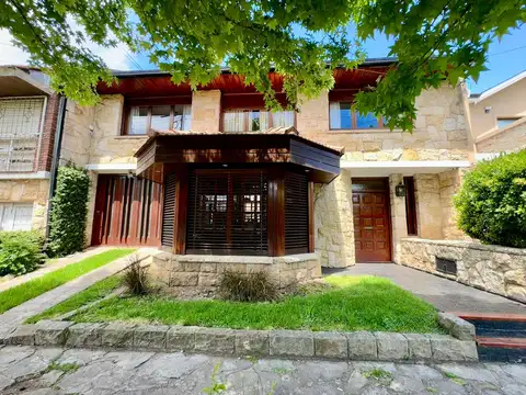 Chalet 5 amb en Barrio Los Troncos