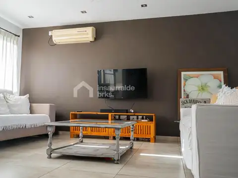 Casa en Alquiler Temporal en Vila Marina, USD 2.800