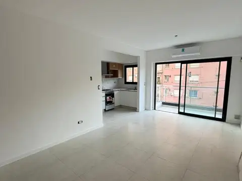 Departamento en Alquiler en Villa Luro, $ 900.000