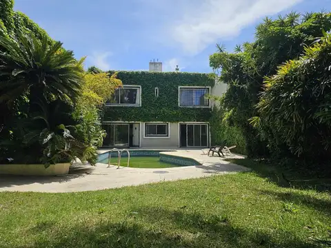 VENTA CASA 4 DORMITORIOS 2 PLANTAS SAAVEDRA PILETA