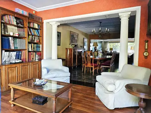 VENTA CASA 4 DORMITORIOS 2 PLANTAS SAAVEDRA PILETA