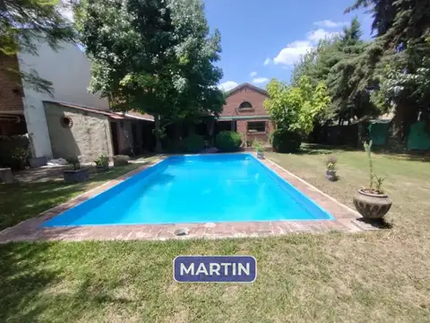 Intendente Juan Irigoin 2200, San 100