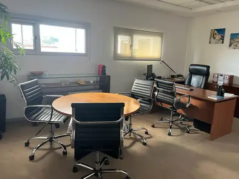 Oficina en Alquiler en Parque Patricios, USD 12.500