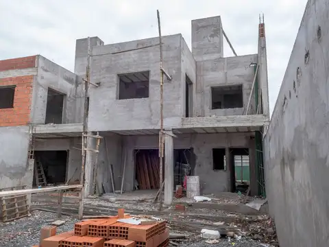 Grand Bourg. Mártires de Palomitas 100