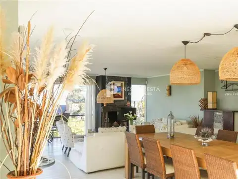 Casa en Venta de 5 dormitorios