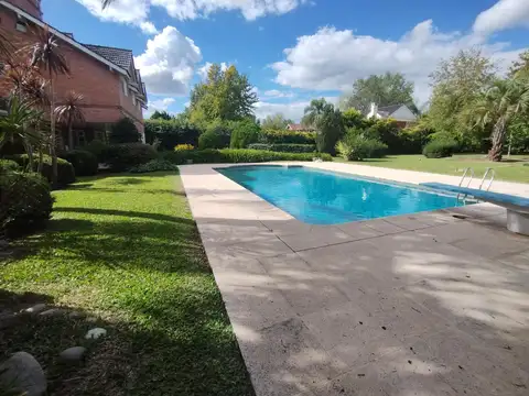 Casa en Venta al Este