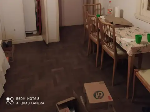 DEPARTAMENTO CENTRICO AL FRENTE! CON BALCON