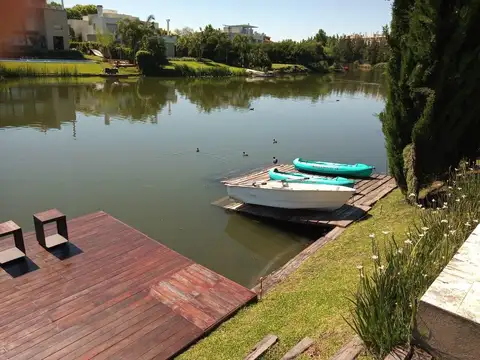 Casa en Venta de 5 dormitorios