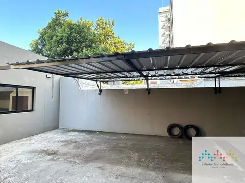 Cocheracubierta  en venta ubicado en Banfield