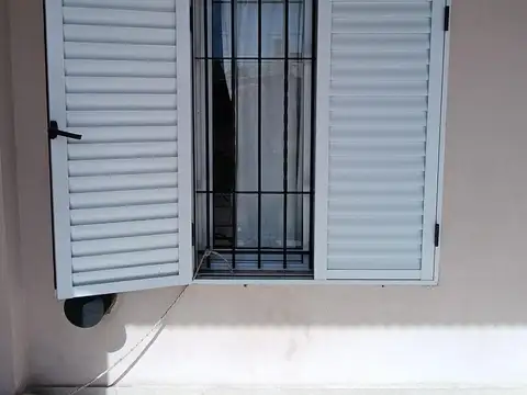 CASA EN VENTA, PARQUE LASA - LUJAN