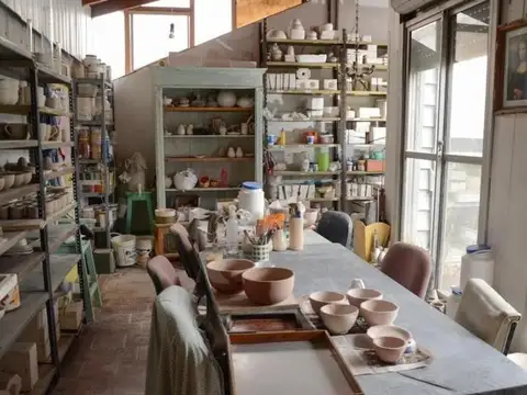 Casa  en Venta ubicado en Castelar, Morón, G.B.A. Zona Oeste - AMA0127_LP545196_8