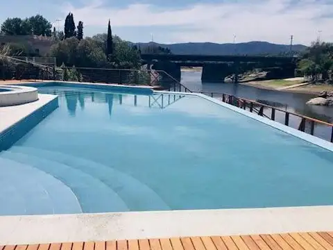 Bv Sarmiento 1058, Carlos Paz