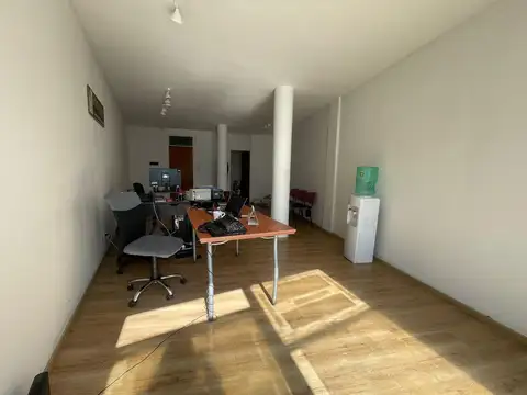 Oficina en Alquiler en Avellaneda, $ 300.000