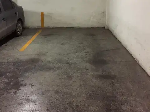 Cochera en  venta en Barrio Centro