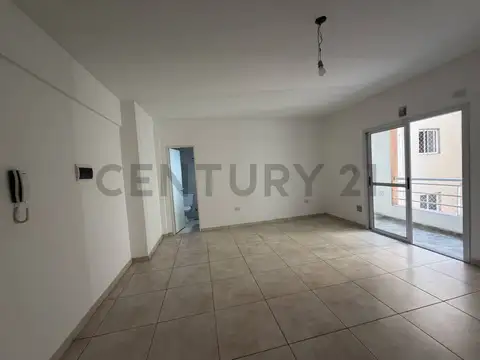 ALQUILER MONOAMBIENTE BALCON EN CASEROS CENTRO