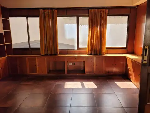 Oficinas Con Amplio  Espacio Luminoso En San Nicolás