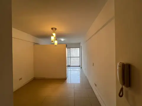 Monoambiente en San Cristobal con balcón