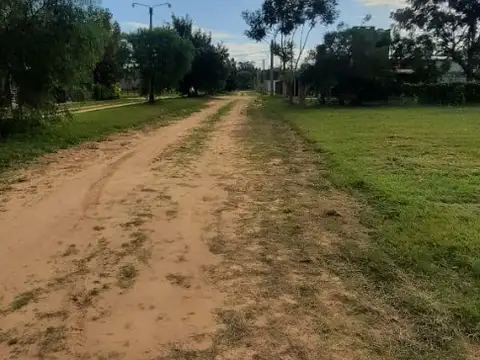 Terreno en Venta 30  mts Fondo
