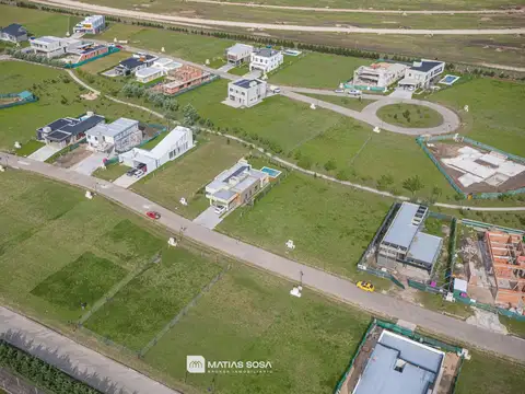 Terreno en Venta de 932,0 m2