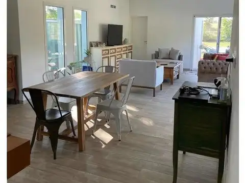 Casa en Venta en Countries y Barrios Cerrados en Pilar, USD 220.000