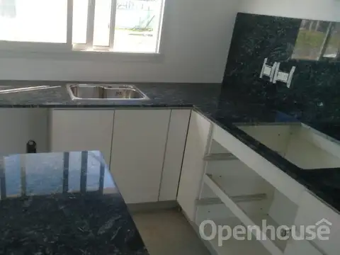 Casa en Venta en El Canton, USD 255.000