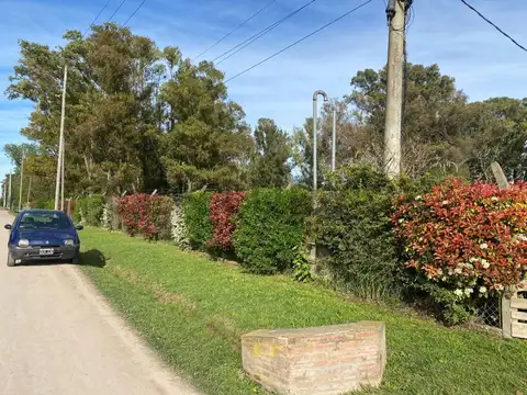 VENTA DE TERRENO – BARRIO LAS CARQUEJAS (VILLA GARIBALDI-LA PLATA) CALLE 641 E/ 1 Y 115