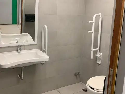 Edificio comercial a la venta en Microcentro