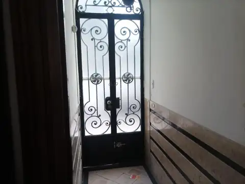 Depto Tipo Casa en Venta en Caballito, USD 135.000