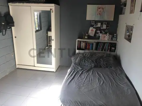 Casa en venta en Villa Udaondo. BAJO DE PRECIO