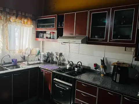 Casa en venta 4 amb en Libertad, Merlo PERMUTA