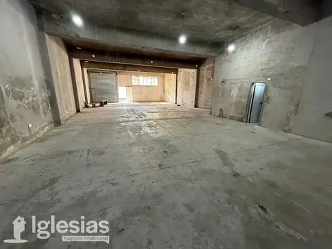 Galpón en alquiler de 300m2 ubicado en Ciudad Madero