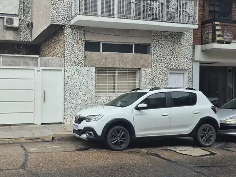 Cómodo y hermoso PH en Parque Chas con cochera