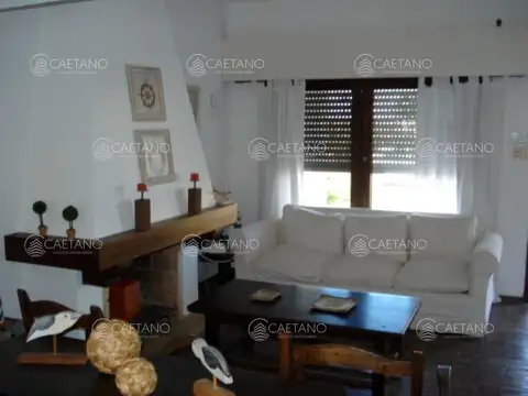 Hermosa casa en manantiales