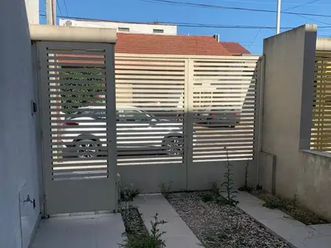 Alfredo L. Palacios 300