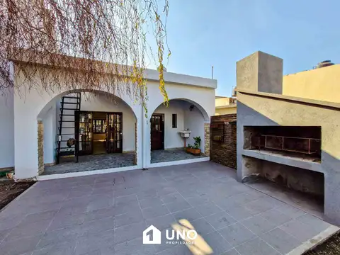 Casa en Venta con 1 cochera