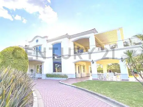 Venta Lote sobre avenida barrio Cadaques, Funes Hill