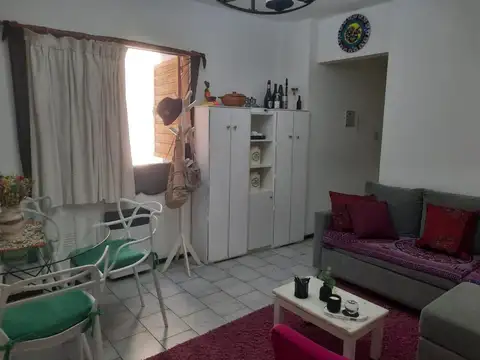 3 De Febrero 900, Piso 5