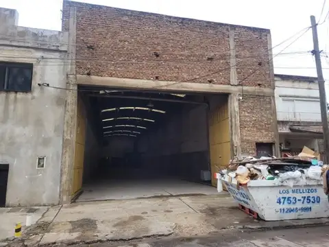 Oportunidad en Villa Libertad – Amplio Depósito/Galpón.