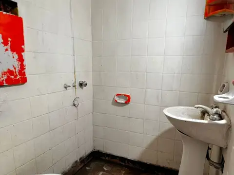 Local en Alquiler Via Púb.