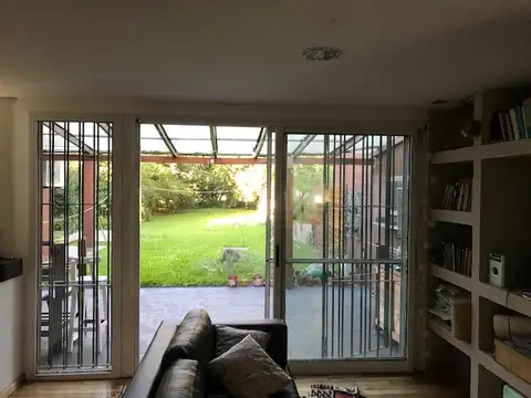 Casa 6 ambientes con 3 baños