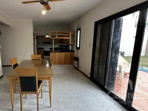 Casa de tres dormitorios en venta en La Plata