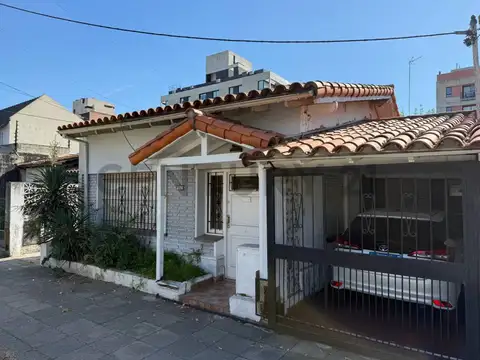 VENTA DE CASA 4 AMB EN ITUZAINGO NORTE.
