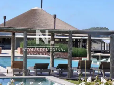 Terreno en Venta en Manantiales, USD 300.000