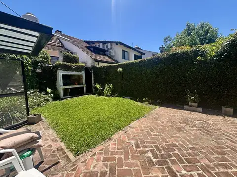 Casa 2 ambientes con 1 baño