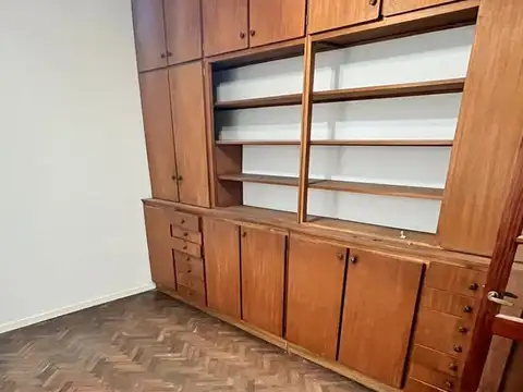 Oficina en Venta 49 años