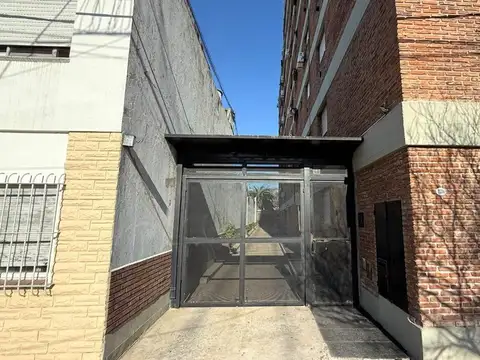 Calle 33 e/ 18 y 19 1100