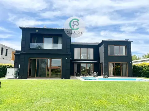 Casa en Venta de 5 dormitorios