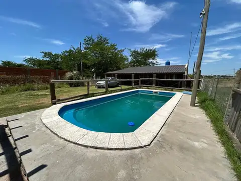 CASA 4 AMBIENTES EN VENTA EN SAN VICENTE PILETA