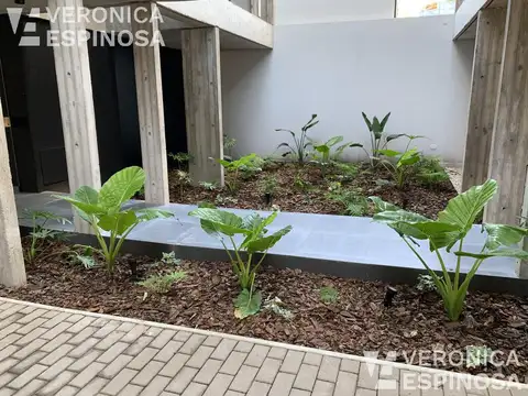 Departamento de dos ambientes en alquiler, Morón. Con cochera.